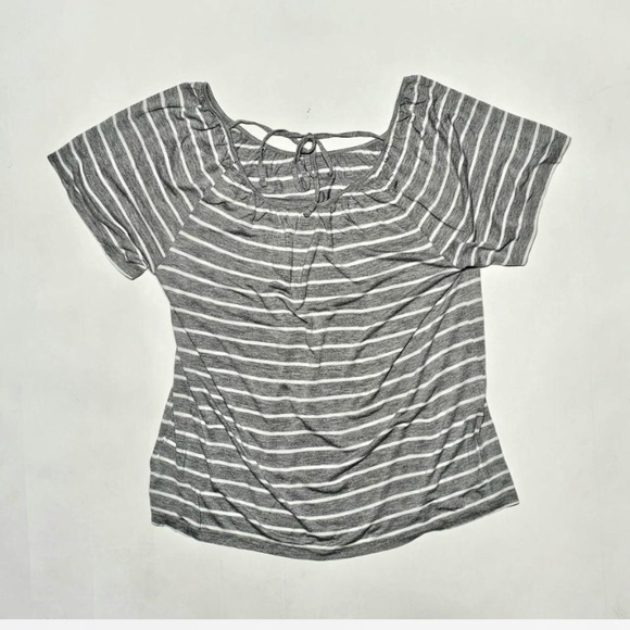 Old Navy Grey/White Striped Tee, Size L - Picture 3 of 4